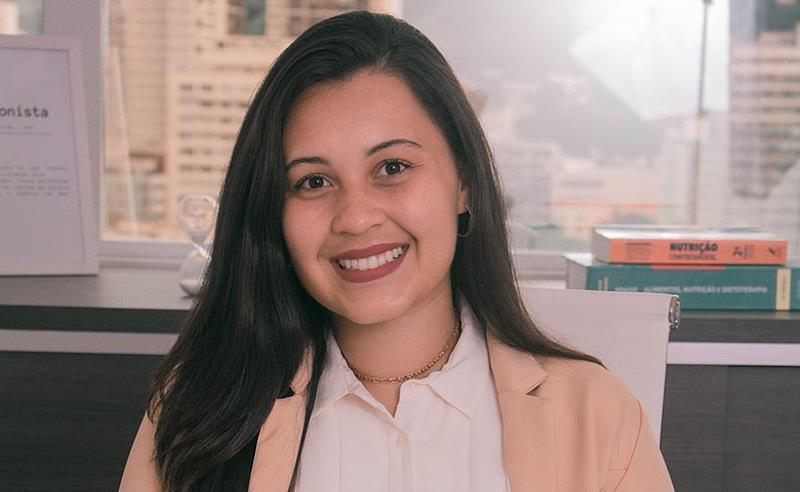 Conheça Nathalia Moreira, a especialista que une ciência e cuidado humano no tratamento nutricional de distúrbios da tireoide