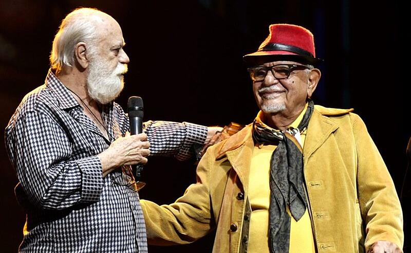 Tonico Pereira apresenta monólogo “O Homem do Caminho no”  3º Festival de Teatro Amir Haddad