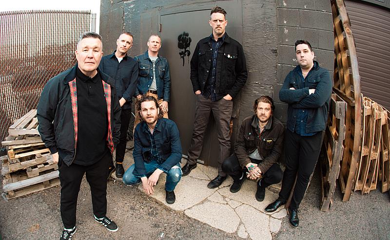 Dropkick Murphys anunciam novo álbum e lançam o single “Who’ll Stand With Us?”