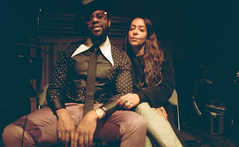 Samantha Schmütz e o compositor americano Adrian Younge lançam o single “More Than Love”