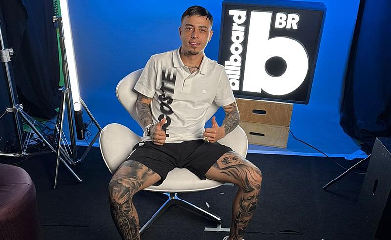 MC Tuto visita a Billboard Brasil para falar sobre o álbum Levada do 2T