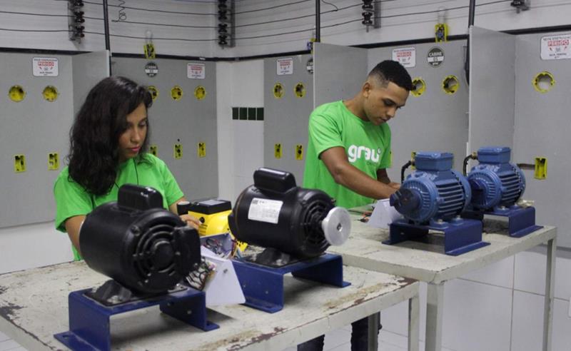 Grau Educacional oferece mais de 1.300 bolsas integrais por meio do programa Grau Social 2025