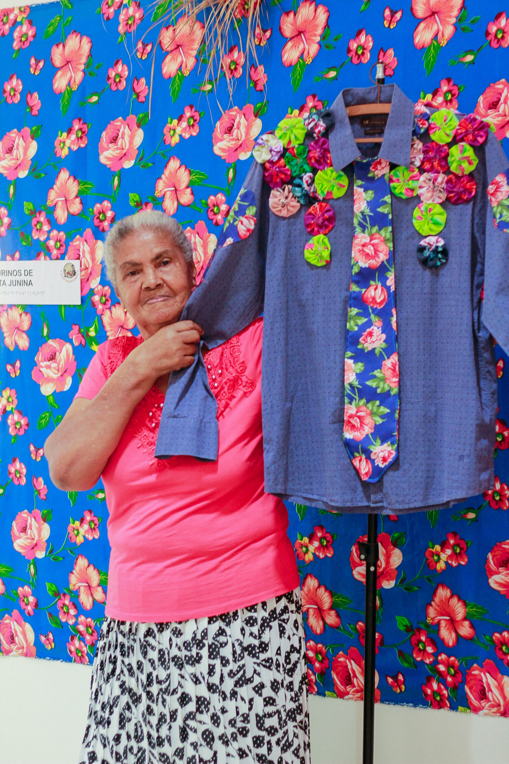 Varal da Vovó leva arte e memória às unidades de assistência social de Rio das Ostras