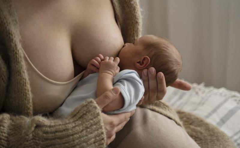 Cirurgias plásticas e amamentação: o que pode e o que deve esperar?