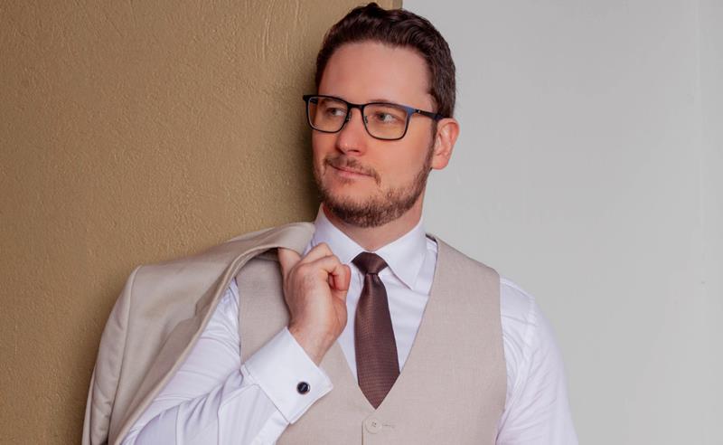 O toque artístico do renomado cirurgião plástico Dr. Wander Pirota