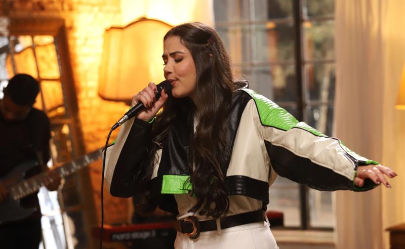 Brenda Danese apresenta o single e clipe de “Incertezas”