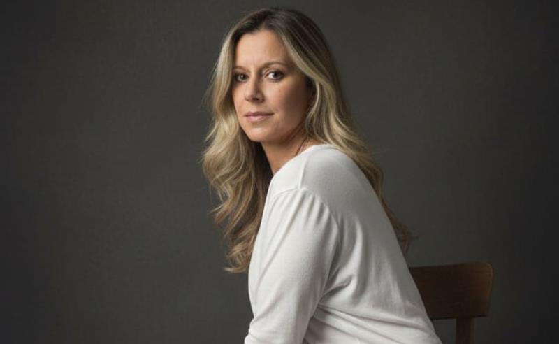 Luana Saraiva fala sobre massagem indiana feita com os pés