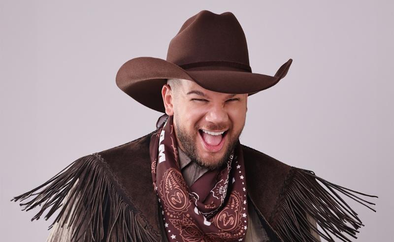 Max Bezerra celebra 30 anos com superprodução em São Paulo e reúne 800 convidados em noite memorável