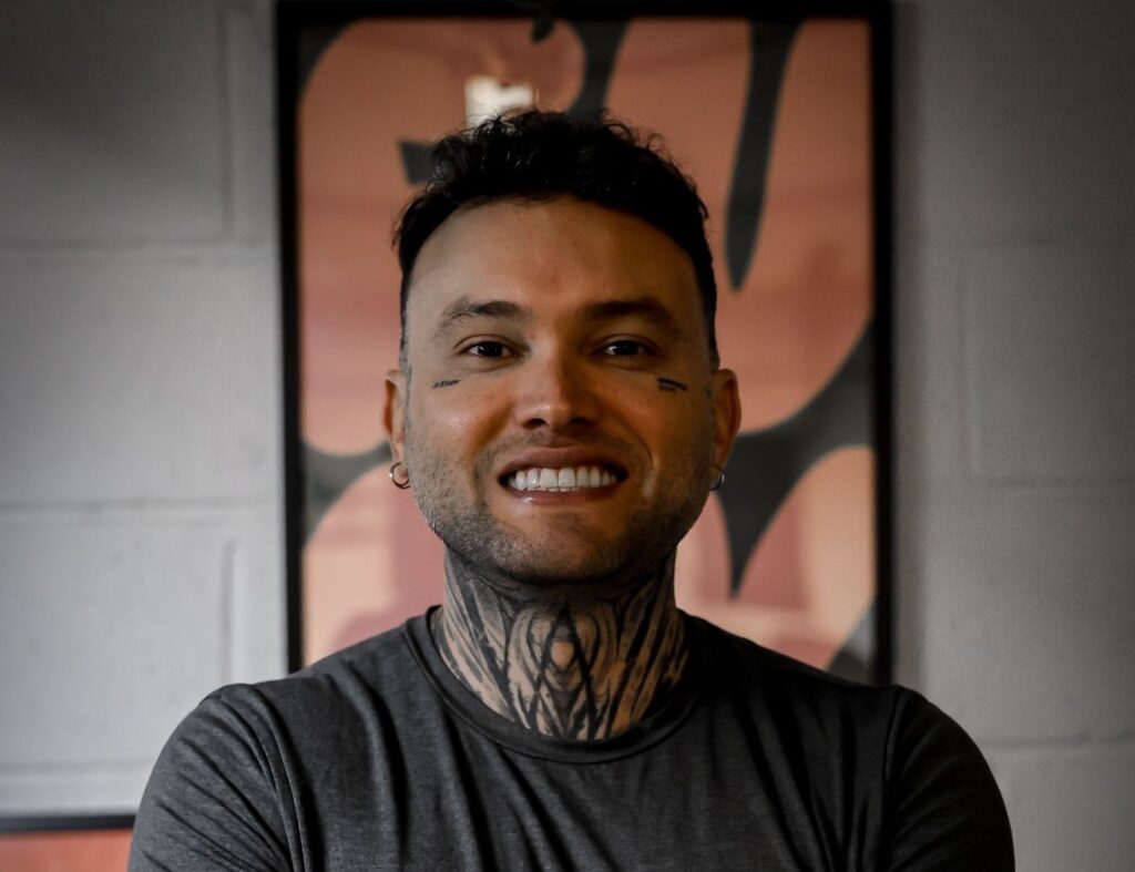 Como a tecnologia pode reorganizar o processo criativo na tatuagem e por que os EUA se tornaram parte desse caminho