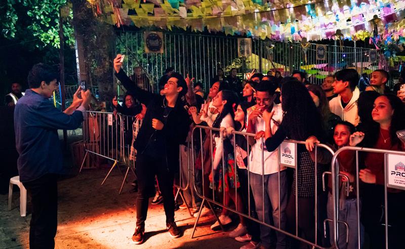 Quem é Otávio Augusto, o jovem cantor que vem chamando atenção no sertanejo