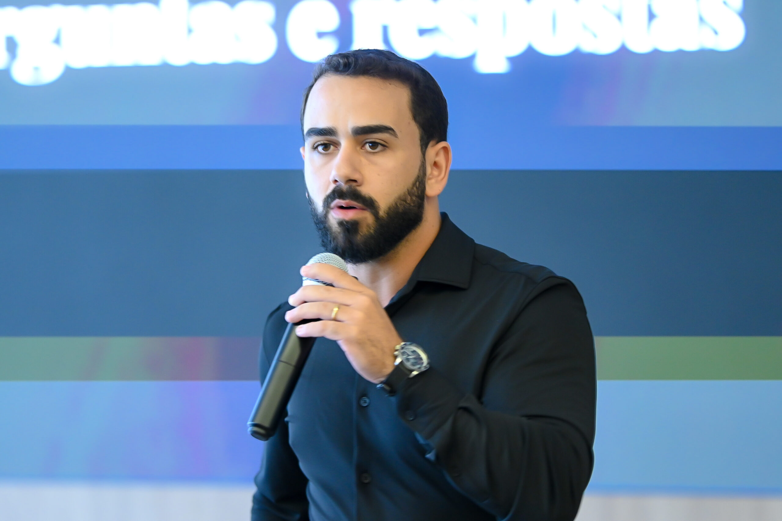 Mercado Livre acelera expansão de agências próprias de envio e redesenha logística do varejo online