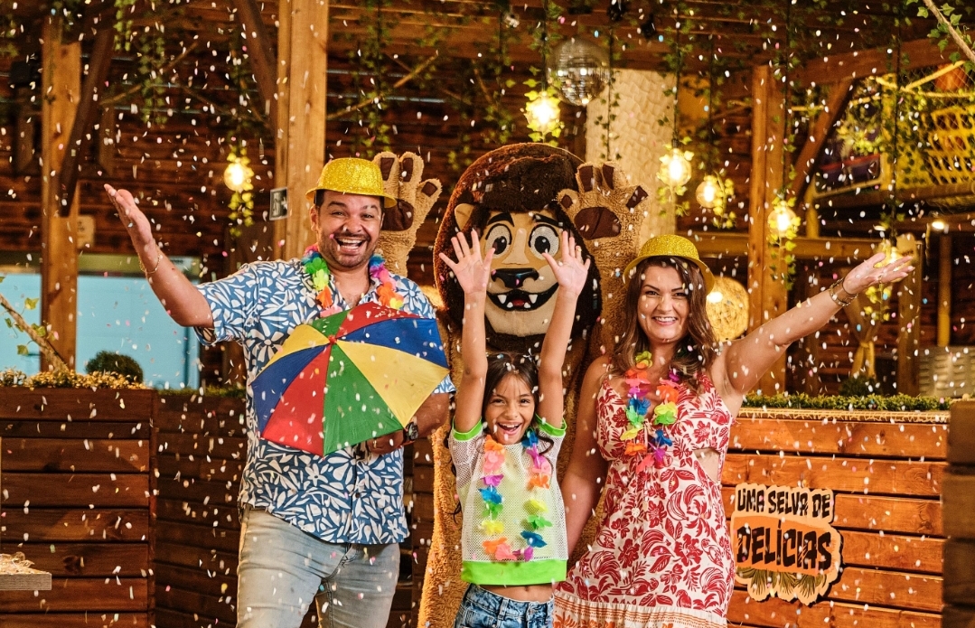 Carnaval em clima de selva: Restaurante Mundo Animal aposta em experiência temática para atrair famílias em Fortaleza