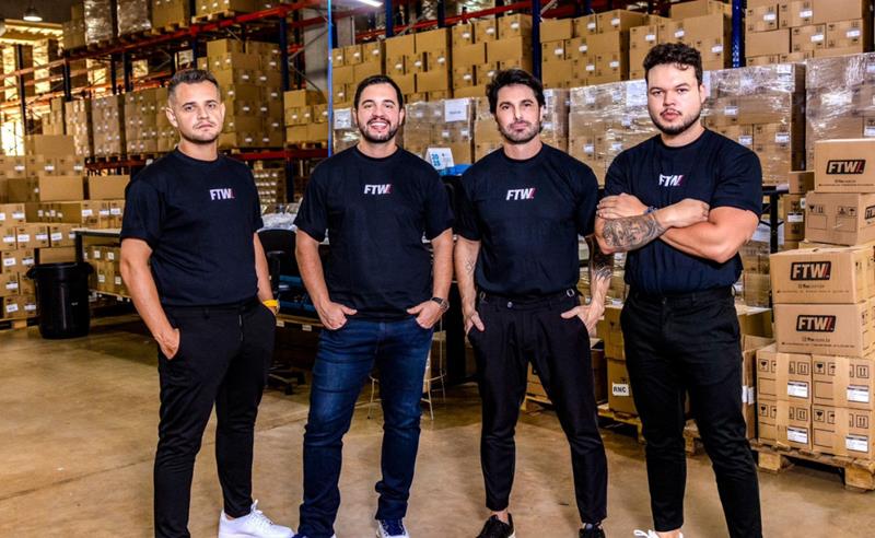 JLFIT e Fitoway Labs anunciam fusão e criam player do setor de nutrição esportiva e suplementos com faturamento de R$ 400 milhões