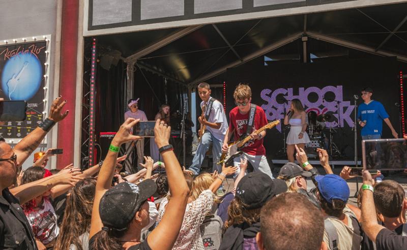 School of Rock coloca alunos no palco do Bangers Open Air 2026