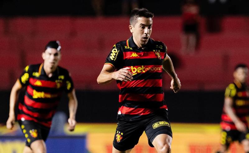 Atacante do Sport fala sobre força do elenco para duelo contra a Ponte Preta