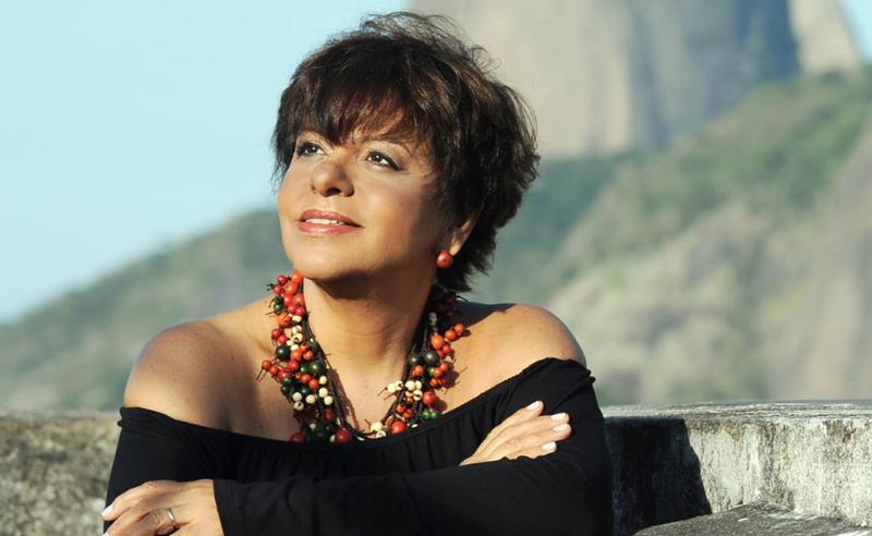 50 anos de música, luta e suor: Eliane Salek celebra carreira com o show “A Bossa de Donato, Jobim e Outras Bossas”, em Ipanema