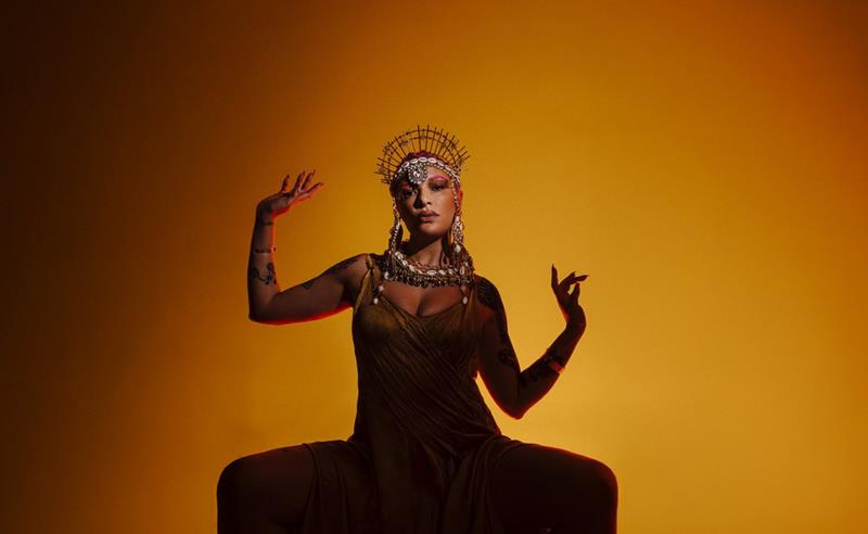 Ana Cacimba lança “LUMINOSA – Ato II: Sol” e transforma espiritualidade em experiência cotidiana no novo disco