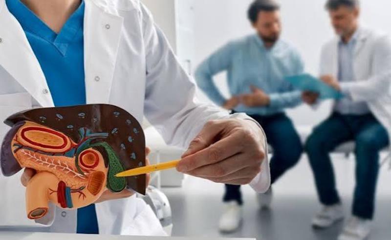 Procedimento minimamente invasivo realizado pelo Dr. Caio Pasquali utiliza laser para tratar a hiperplasia prostática benigna com segurança, eficácia e resultados duradouros