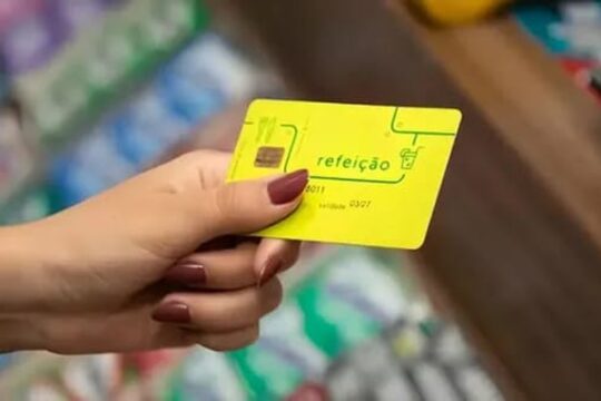 Mudanças nas regras do vale-alimentação e vale-refeição ampliam a interoperabilidade e alteram taxas e prazos de repasse. Crédito: Vitor Vasconcelos/Secom-PR