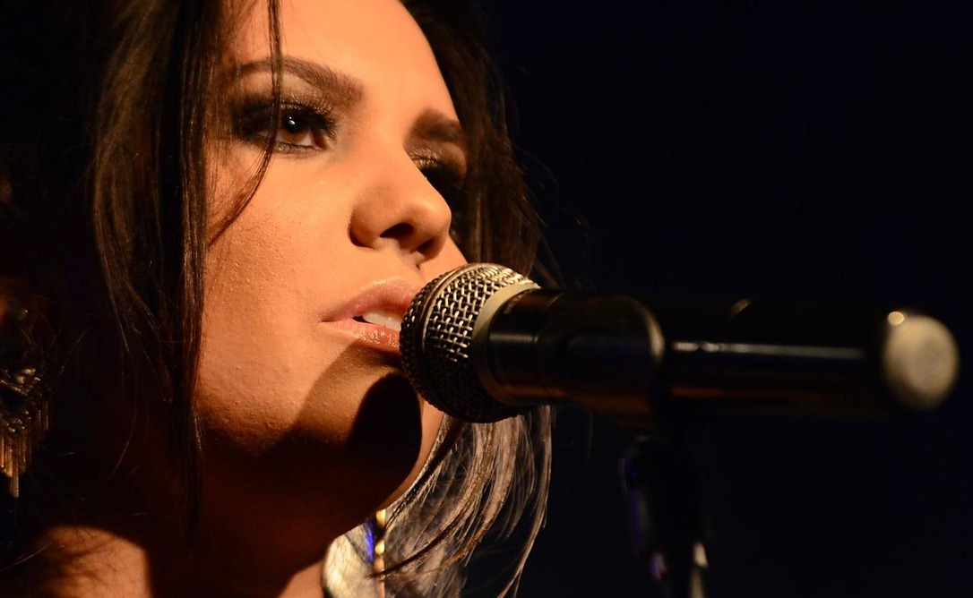 “Jazz dos Muertos” recebe Helena Beltrão Trio no La Esquina, na Lapa
