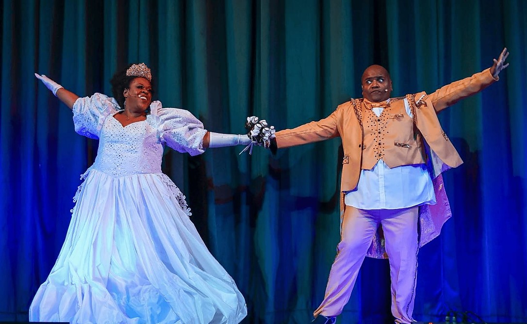 Cacau Protasio e Rômulo Bellotti chegam ao Teatro da Ilha com a comédia “Durval e Valcylange”