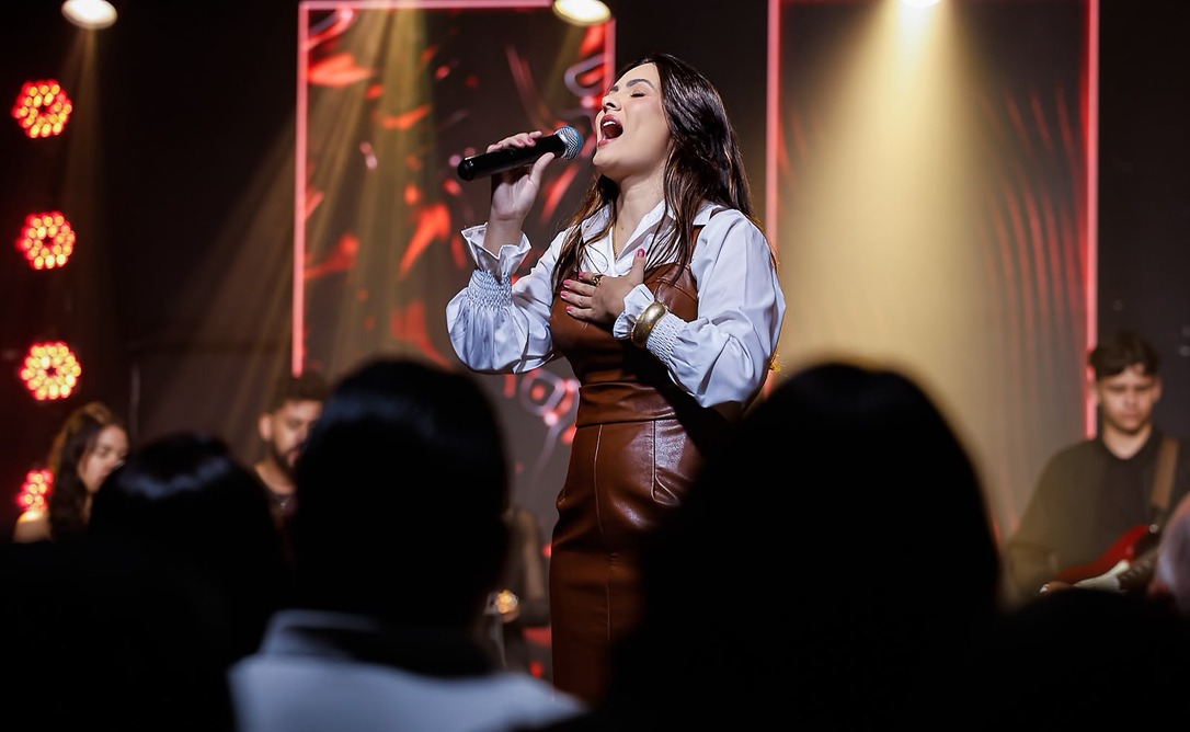 Ingrid Santiago lança “Cuida Deus” pela Todah Experience e defende a família como projeto de Deus